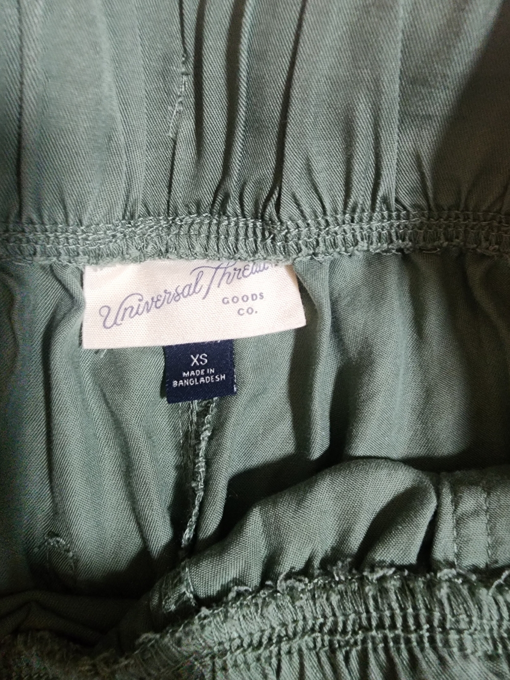 Universal Threads Elastic-Waist Olive Green Jogger Pants with Drawstring - Picture 7 of 7